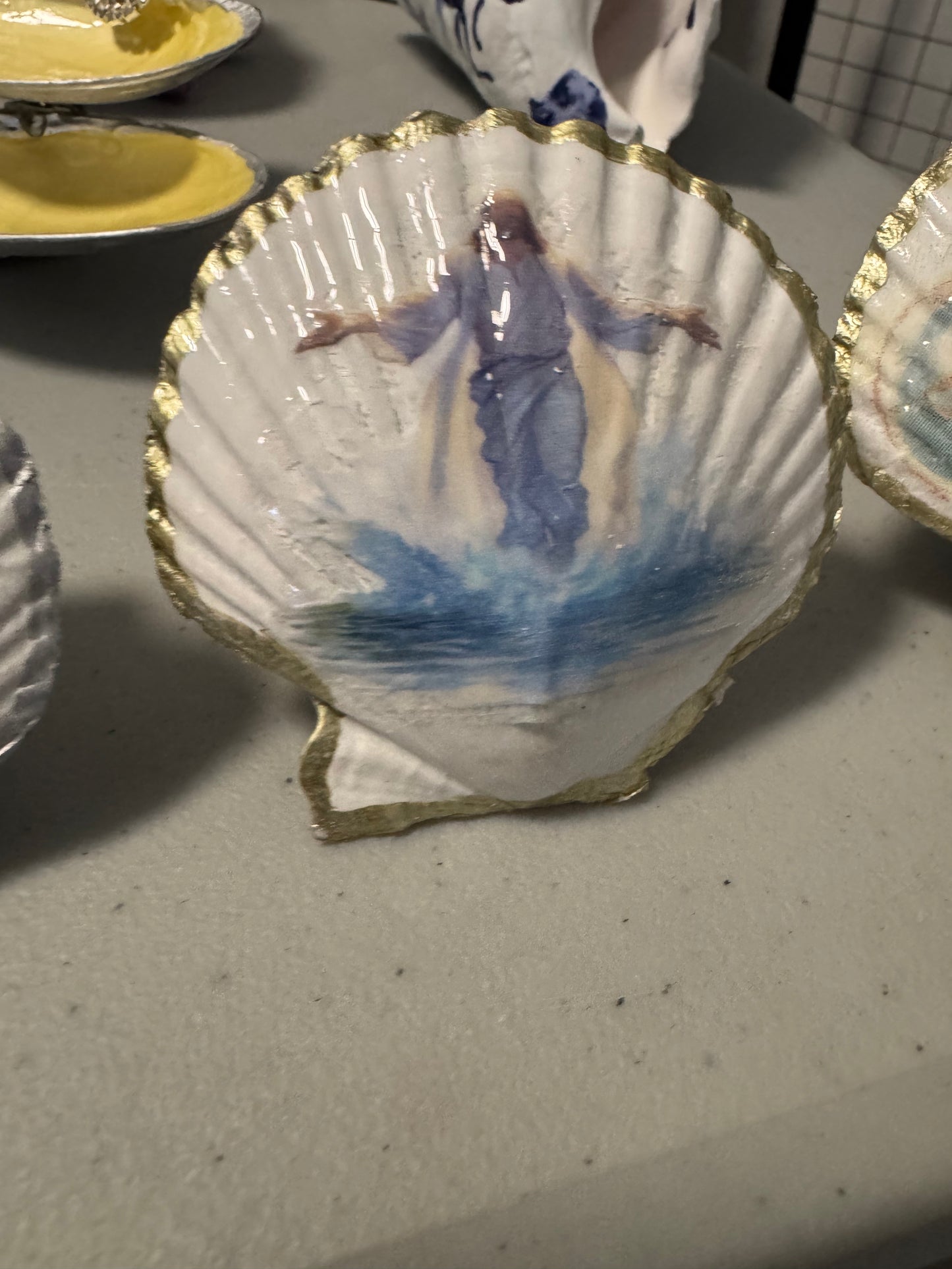 Nightlight - led shell blue Jesus