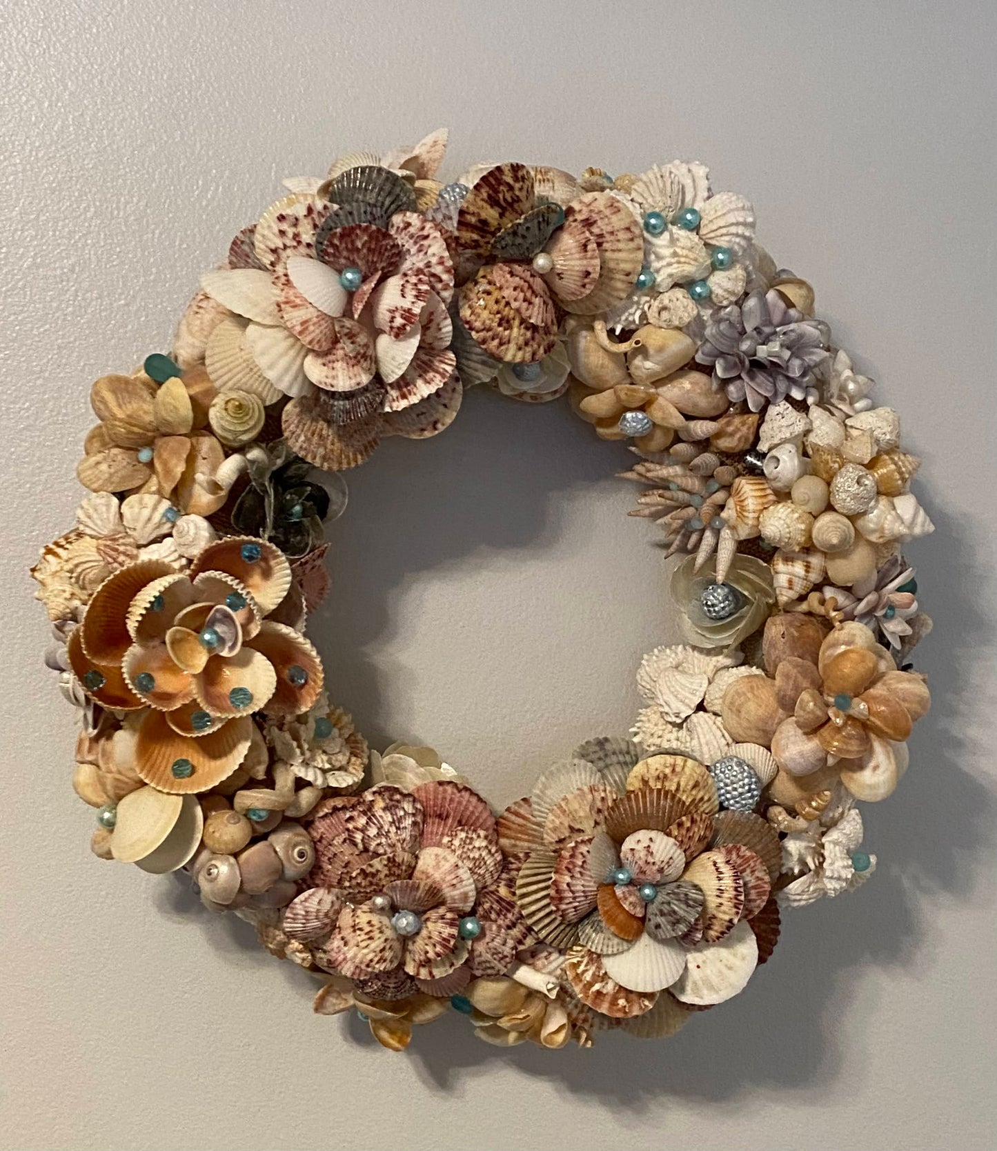 Large Shell Flower Wreath