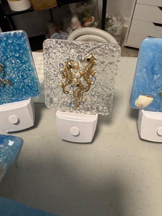 Nightlight - resin 3 seahorses